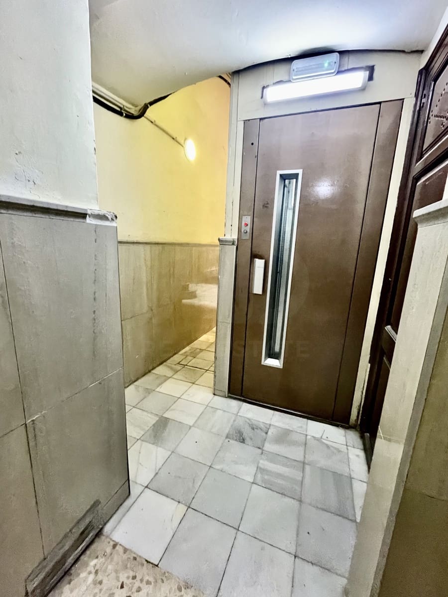 4 chambre Appartement à vendre à Barcelone ville - 398 000 € (Ref: 9988053)
