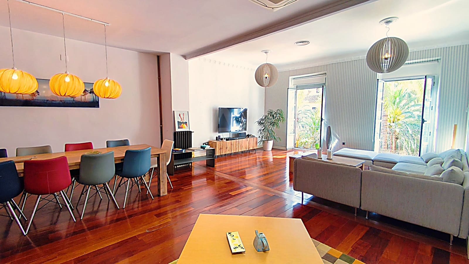 5 makuuhuone Kattohuoneisto myytävänä paikassa Alicante kaupunki - 1 125 000 € (Ref: 9988054)