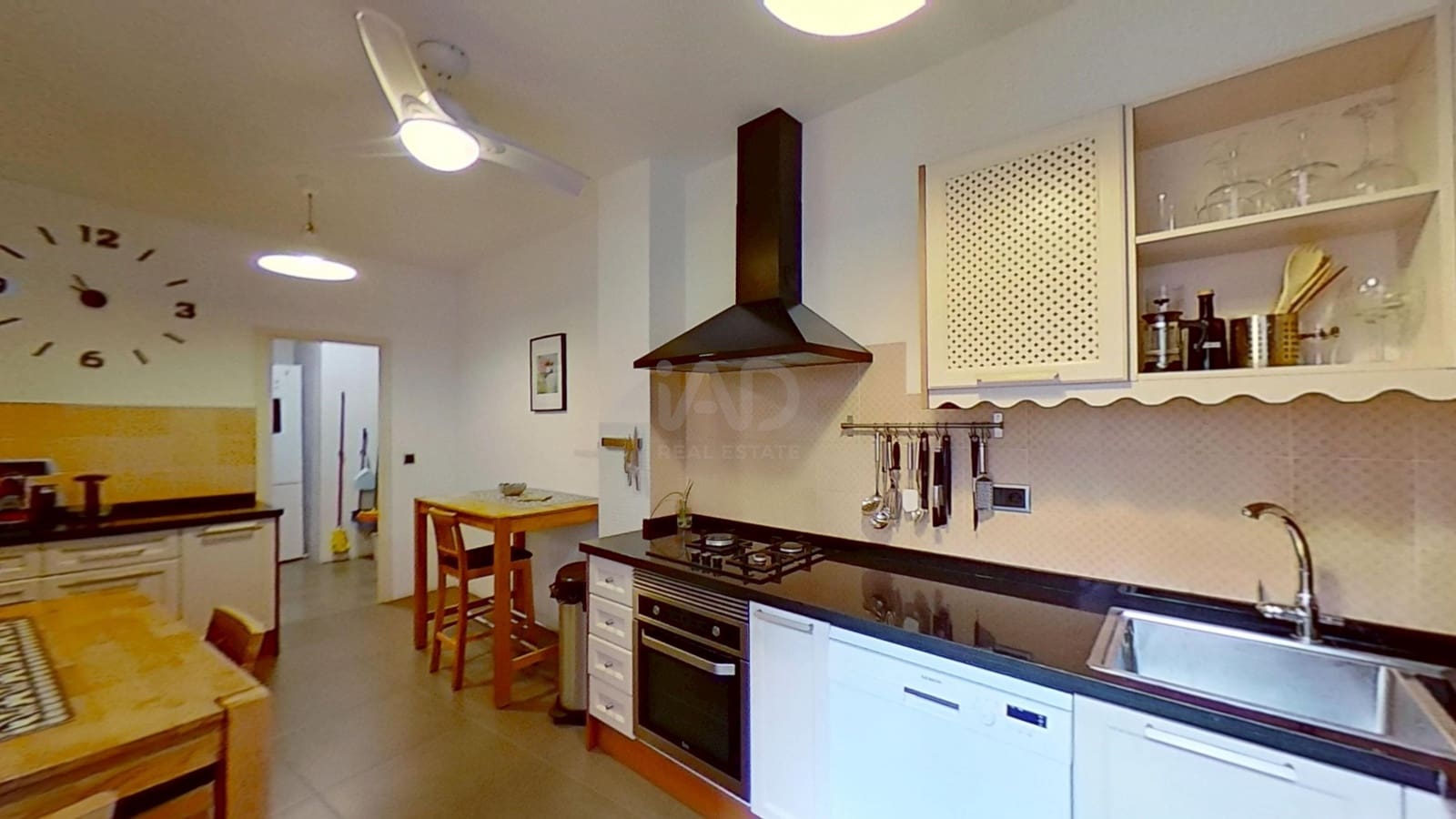 5 makuuhuone Kattohuoneisto myytävänä paikassa Alicante kaupunki - 1 125 000 € (Ref: 9988054)