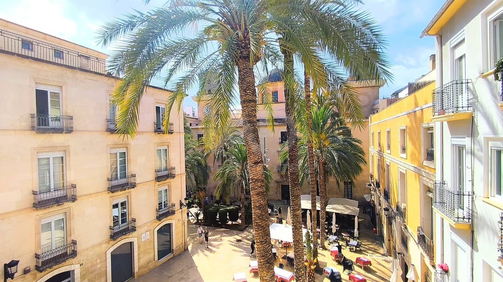 5 makuuhuone Kattohuoneisto myytävänä paikassa Alicante kaupunki - 1 125 000 € (Ref: 9988054)