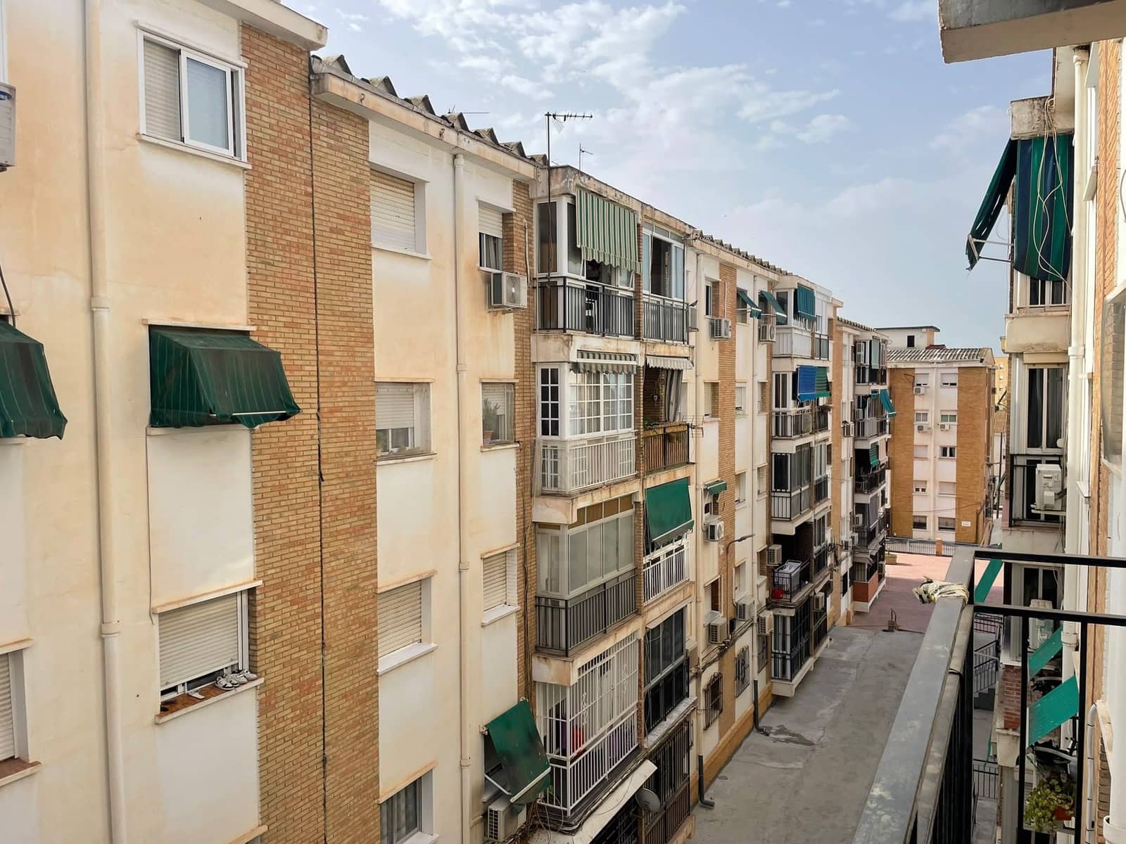 3 sovrum Lägenhet till salu i Malaga stad med garage - 253 000 € (Ref: 9988057)