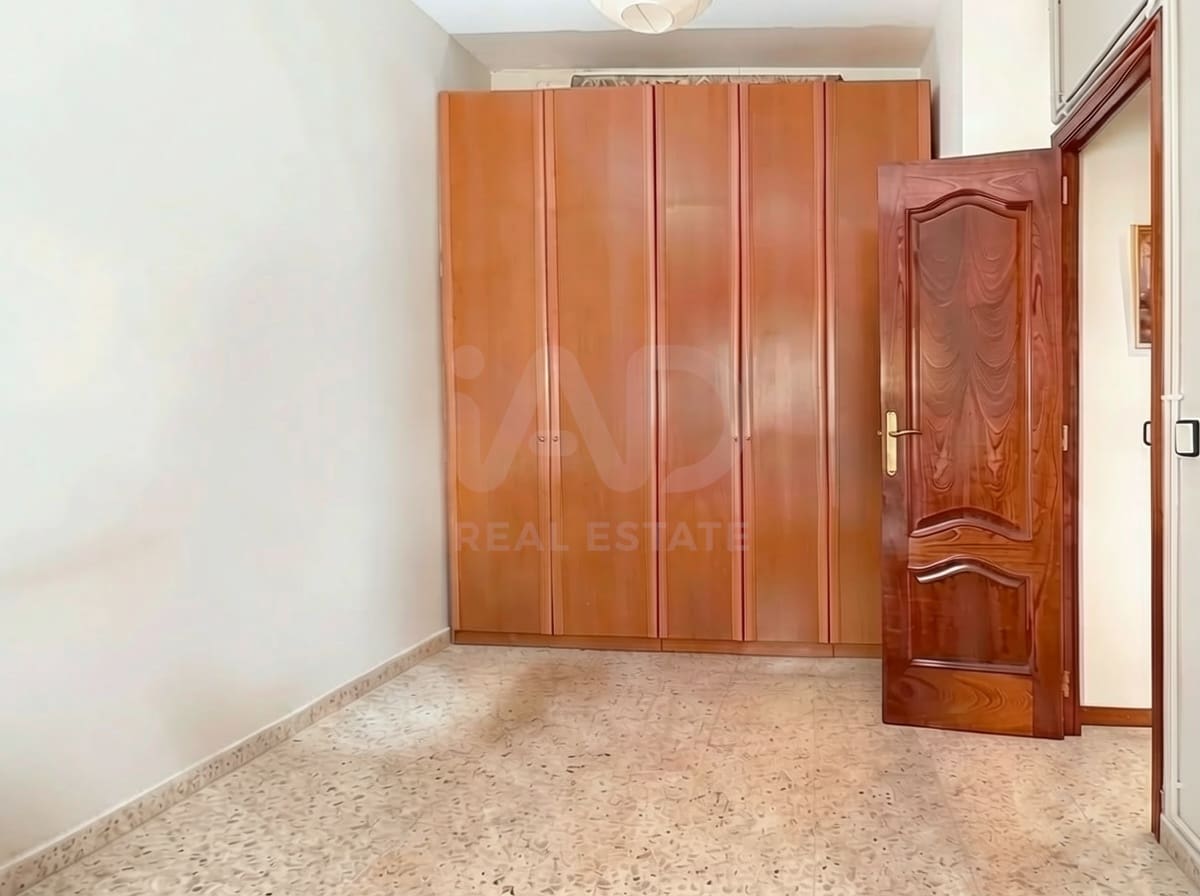 3 soveværelse Lejlighed til salg i Barcelona by - € 265.000 (Ref: 9988058)