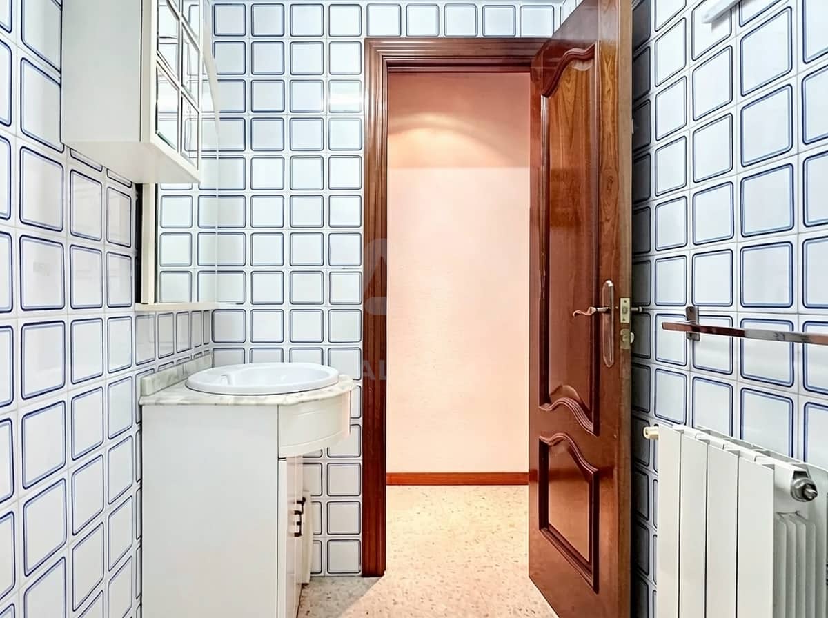 3 soveværelse Lejlighed til salg i Barcelona by - € 265.000 (Ref: 9988058)