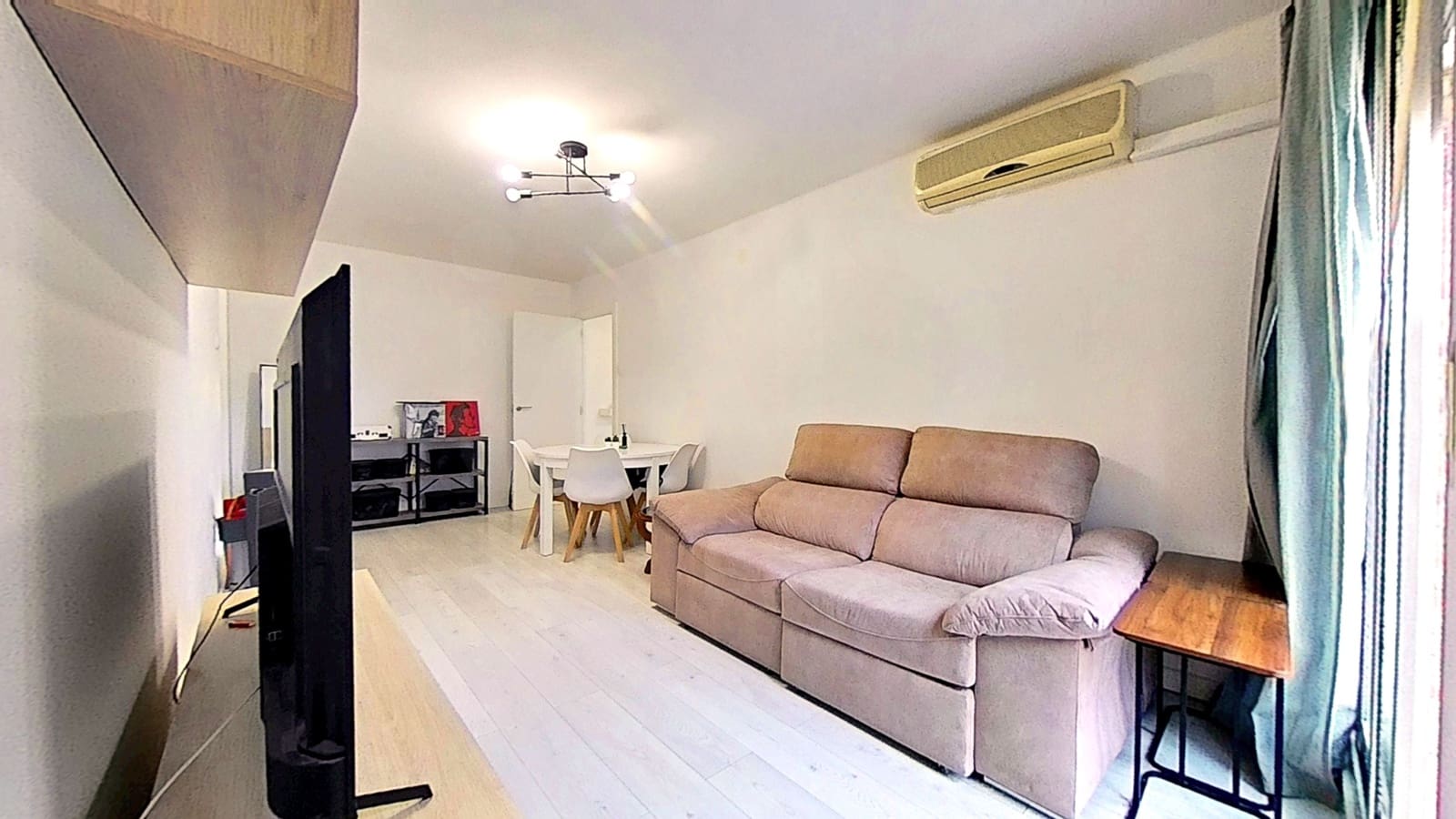3 bedroom Apartment for sale in Tarragona city with garage - € 143,000 (Ref: 9988059)