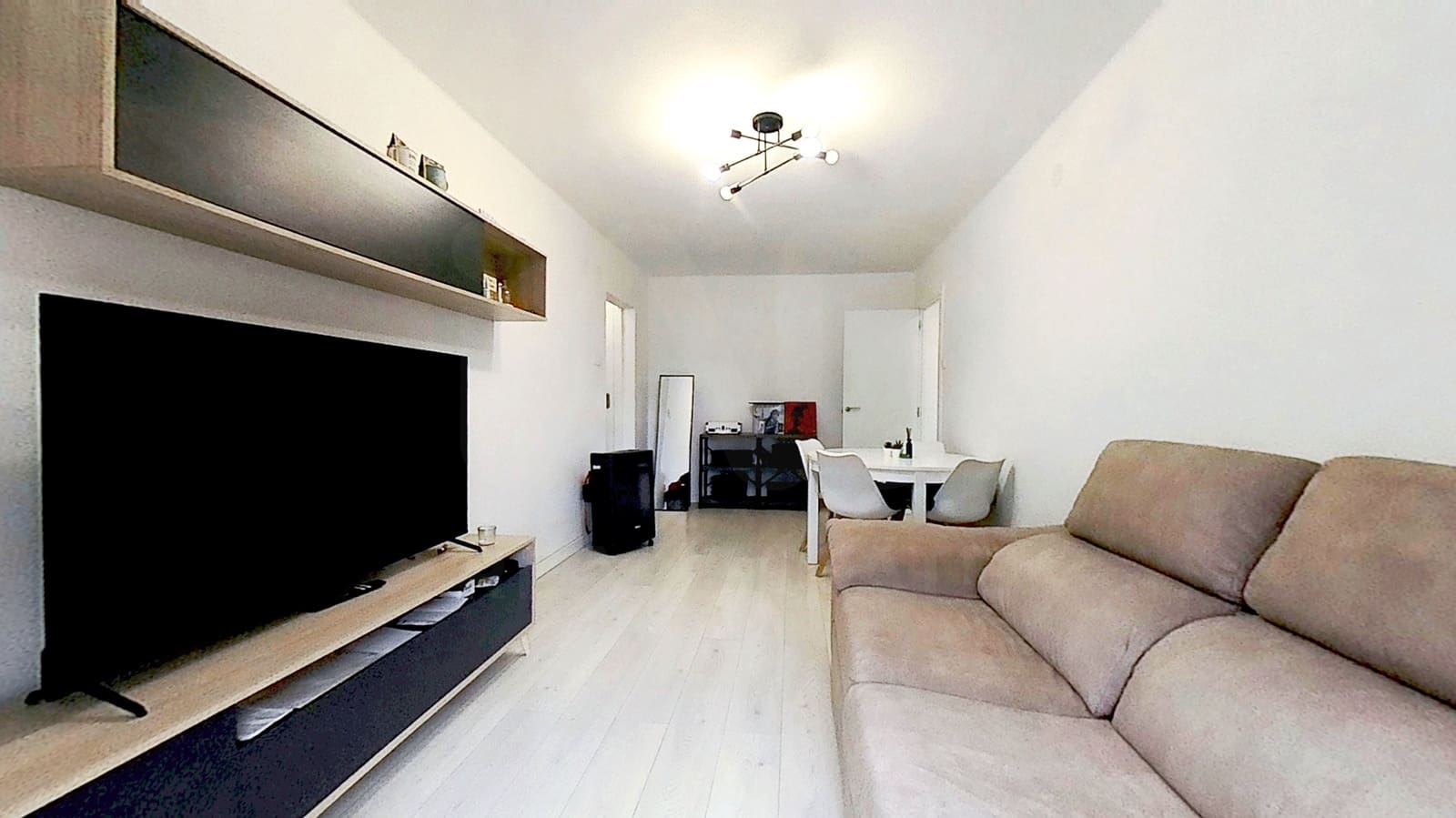 3 bedroom Apartment for sale in Tarragona city with garage - € 143,000 (Ref: 9988059)