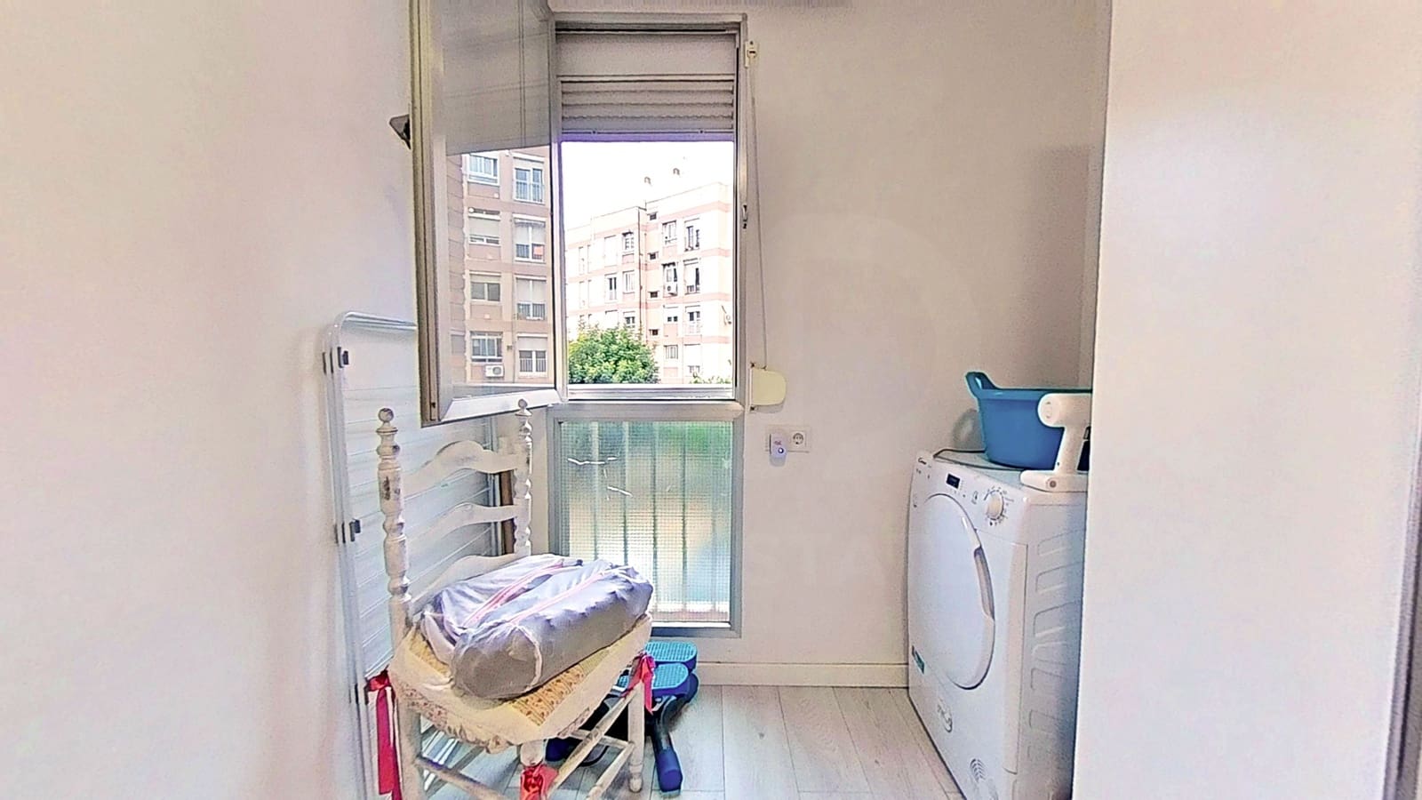3 bedroom Apartment for sale in Tarragona city with garage - € 143,000 (Ref: 9988059)