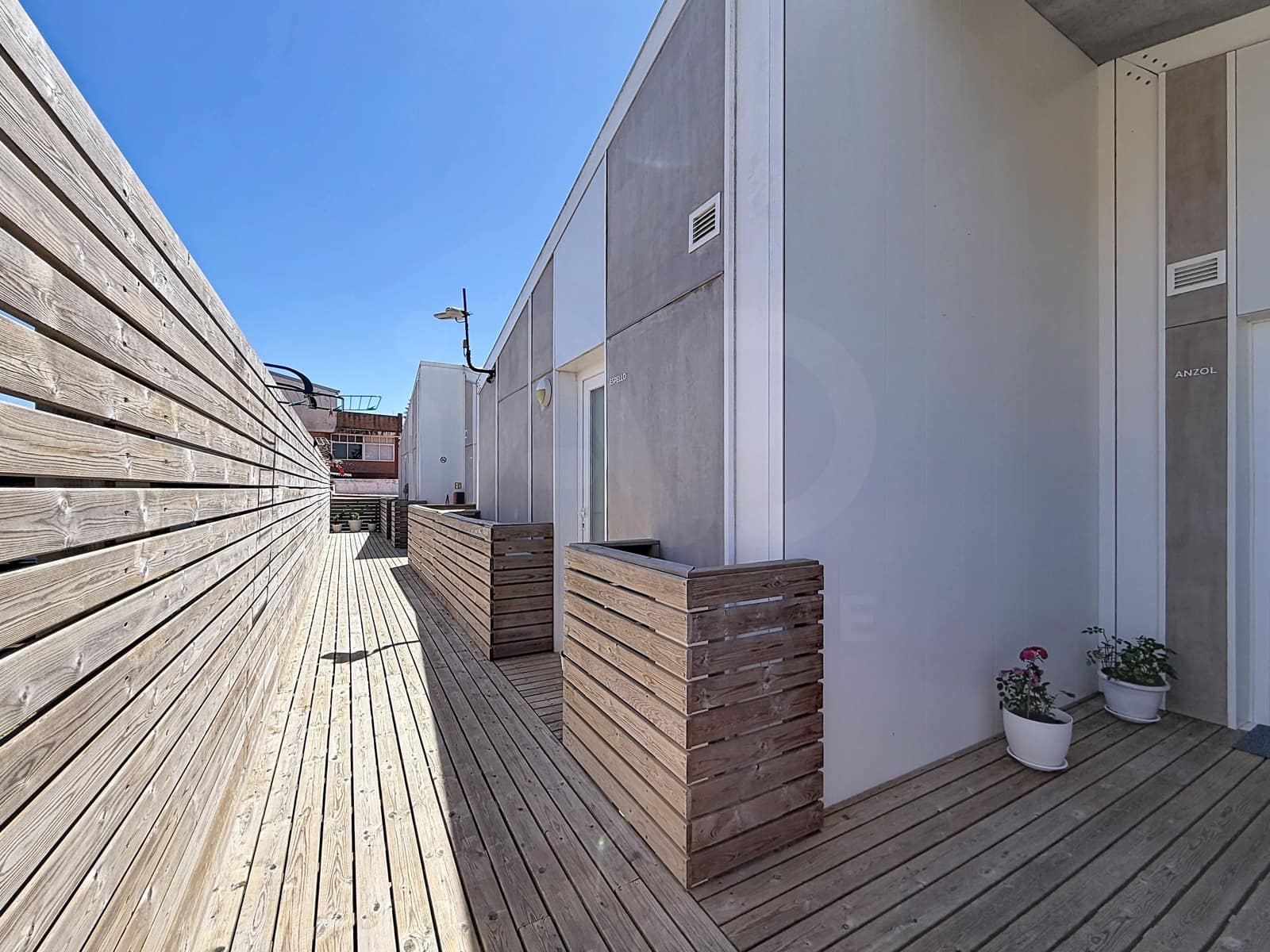 Commercieel te koop in Pontevedra stad met zwembad - € 1.250.000 (Ref: 9988062)