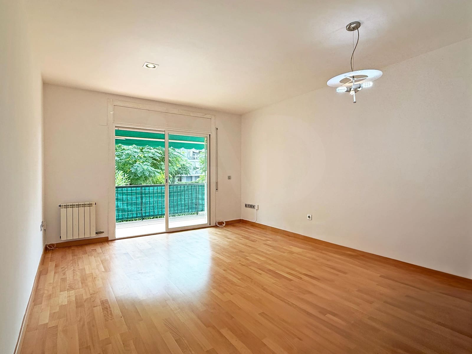 Apartamento de 2 habitaciones en Sitges en venta - 419.000 € (Ref: 9988065)