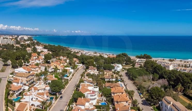 Byggetomt til salgs i Tarragona by - € 4 400 000 (Ref: 9988066)
