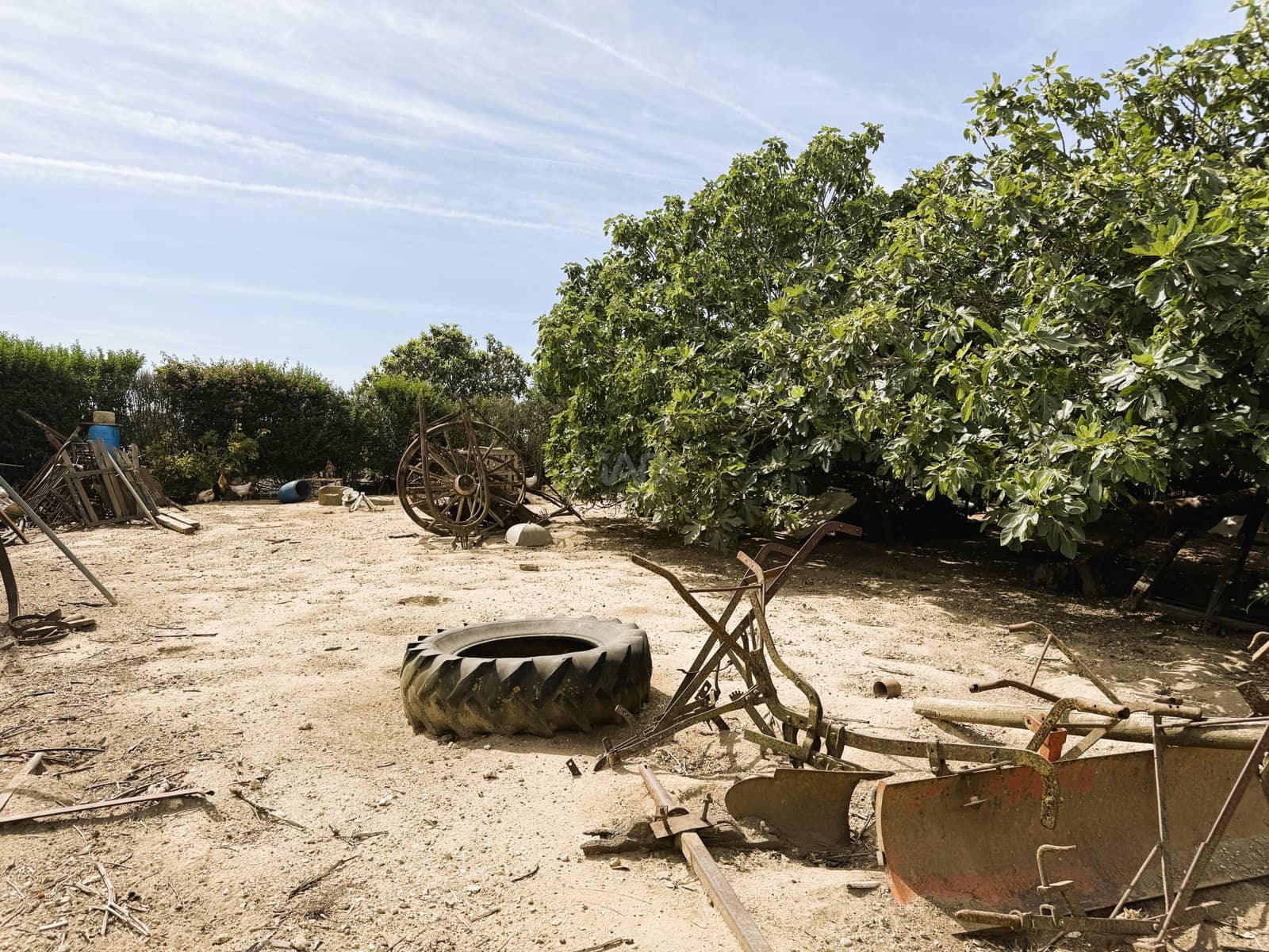 Grunde uden byggetilladelser til salg i Cadiz by - € 295.000 (Ref: 9988069)
