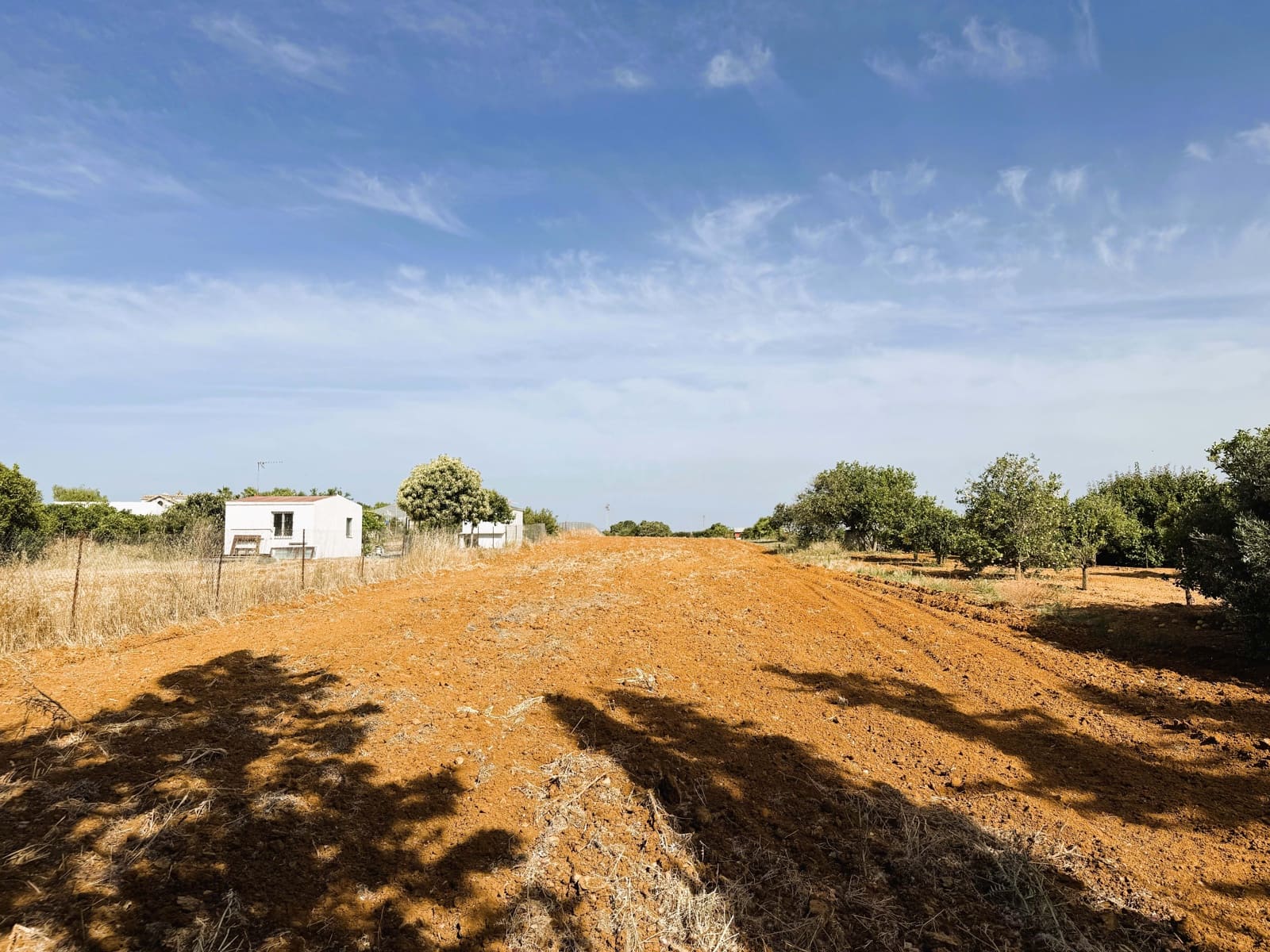 Grunde uden byggetilladelser til salg i Cadiz by - € 295.000 (Ref: 9988069)