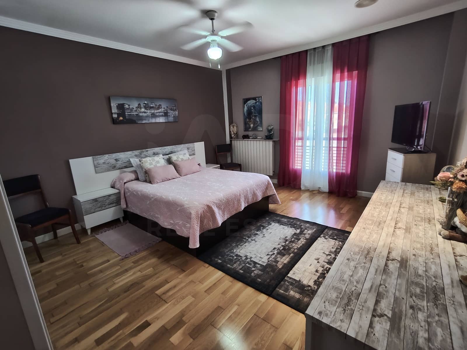 4 slaapkamer Huis te koop in Salamanca stad met zwembad garage - € 275.000 (Ref: 9988071)