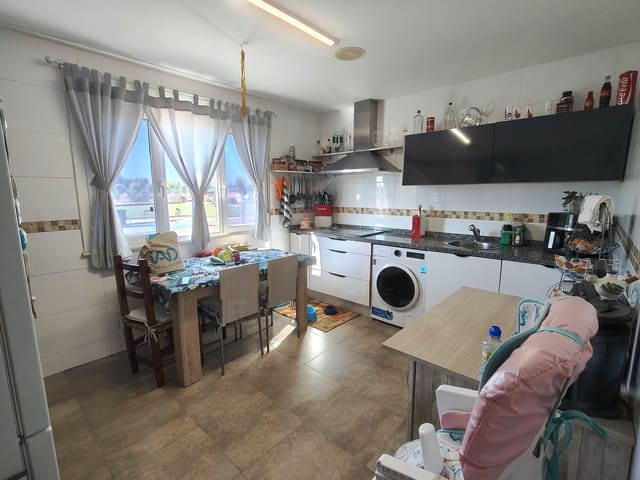 4 slaapkamer Huis te koop in Salamanca stad met zwembad garage - € 275.000 (Ref: 9988071)