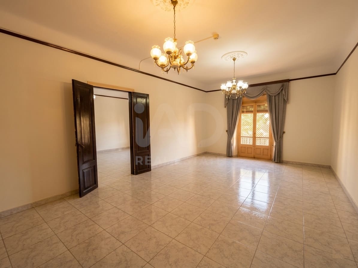 Gewerbe zu verkaufen in Barcelona Stadt - 1.998.000 € (Ref: 9988072)