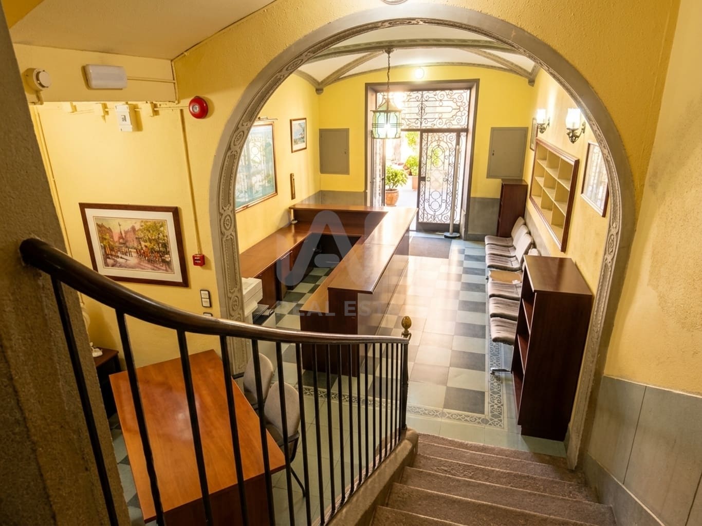 Gewerbe zu verkaufen in Barcelona Stadt - 1.998.000 € (Ref: 9988072)