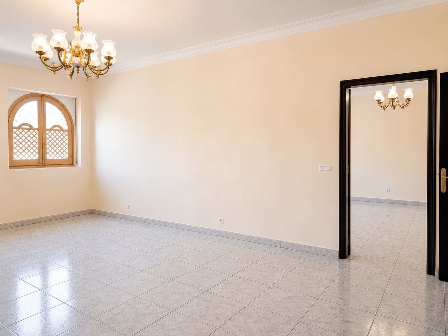 Gewerbe zu verkaufen in Barcelona Stadt - 1.998.000 € (Ref: 9988072)