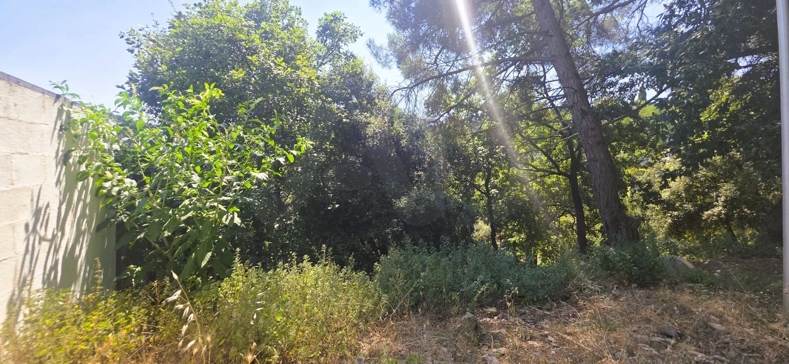 Building Plot for sale in Barcelona city - € 230,000 (Ref: 9988077)