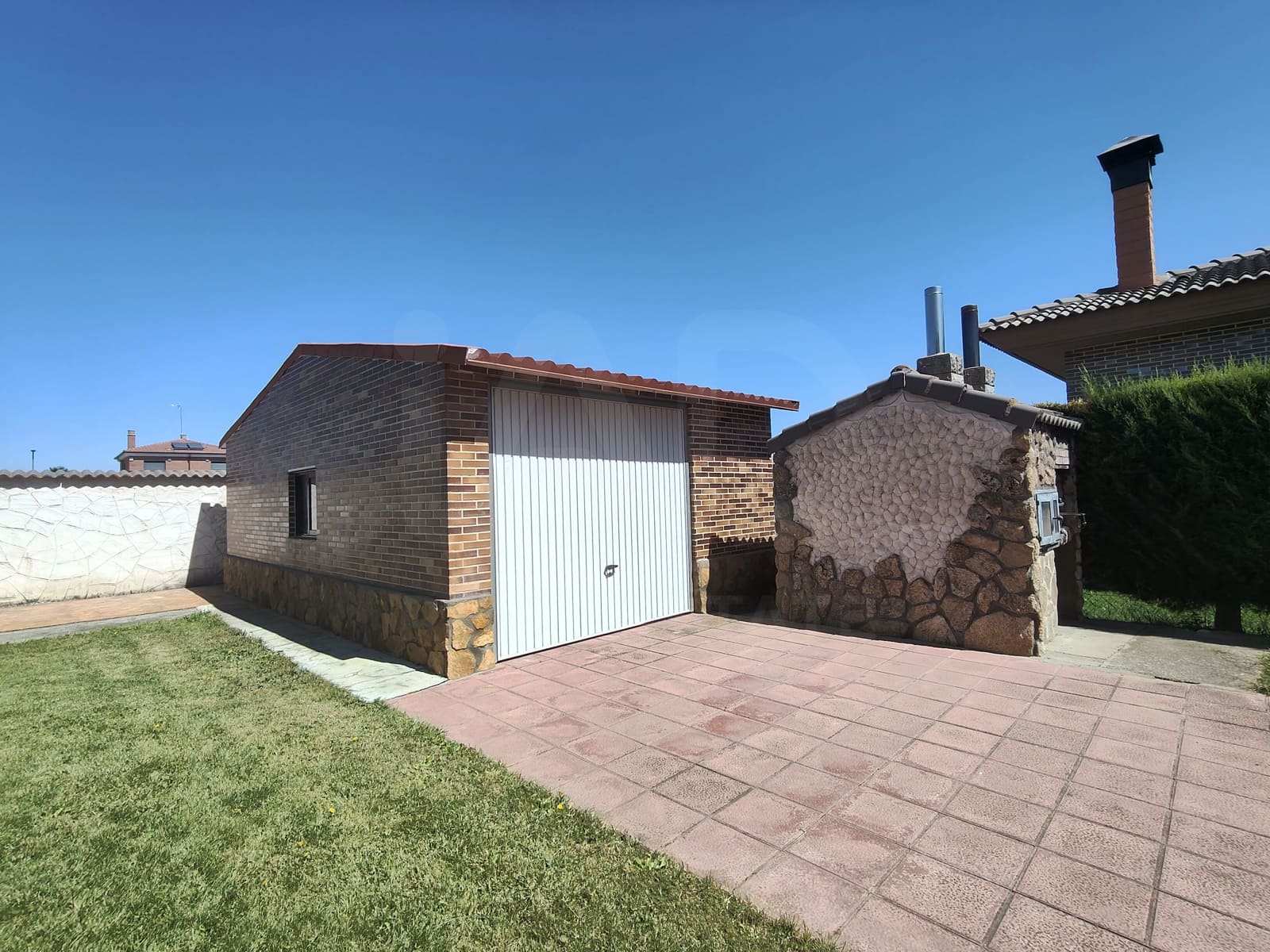 4 slaapkamer Huis te koop in Salamanca stad met zwembad garage - € 350.000 (Ref: 9988079)