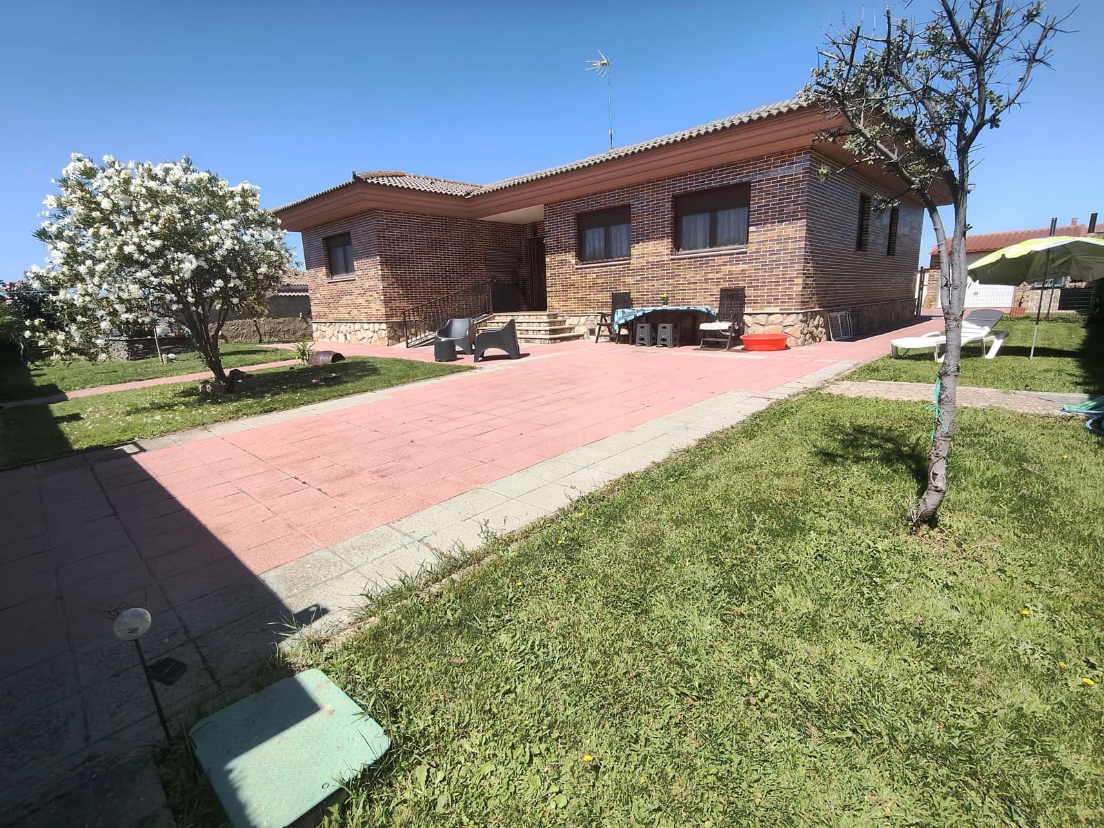 4 slaapkamer Huis te koop in Salamanca stad met zwembad garage - € 350.000 (Ref: 9988079)