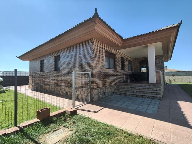 4 slaapkamer Huis te koop in Salamanca stad met zwembad garage - € 350.000 (Ref: 9988079)
