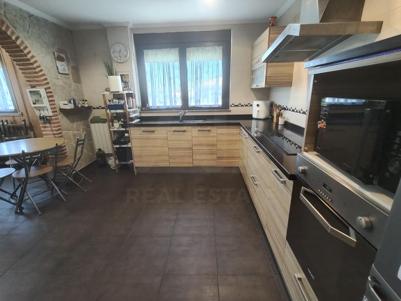 4 soverom Hus til salgs i Salamanca by med svømmebasseng garasje - € 350 000 (Ref: 9988079)