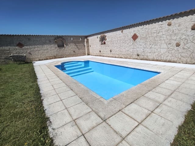 4 soveværelse Byhus til salg i Salamanca by med swimmingpool garage - € 350.000 (Ref: 9988079)