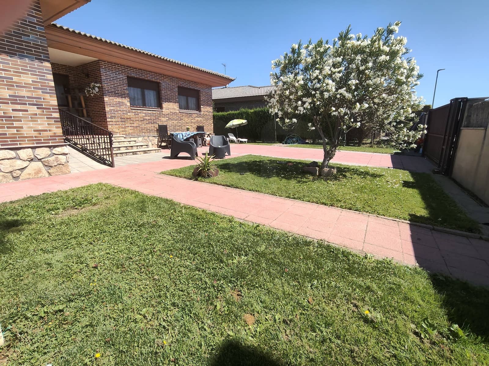 4 soverom Hus til salgs i Salamanca by med svømmebasseng garasje - € 350 000 (Ref: 9988079)