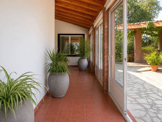 4 sypialnia Dom na sprzedaż w Terrassa z basenem - 715 500 € (Ref: 9988080)