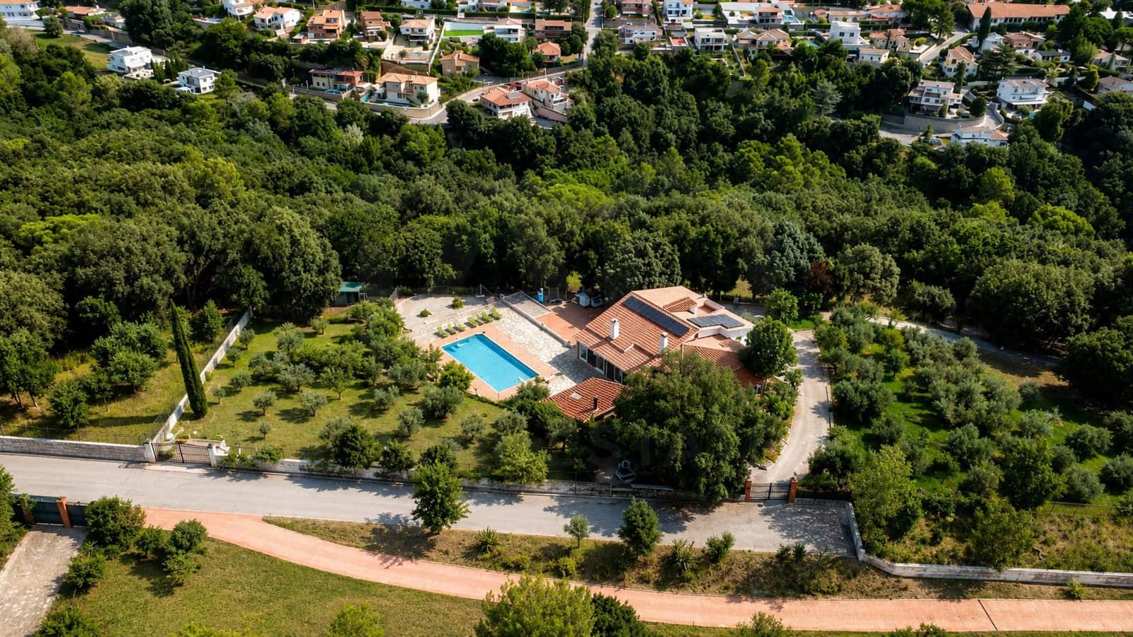 4 slaapkamer Huis te koop in Barcelona stad met zwembad - € 715.500 (Ref: 9988080)