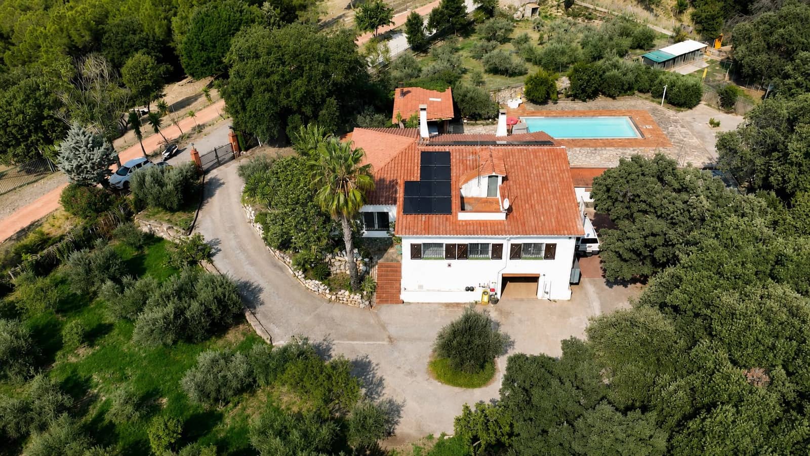4 slaapkamer Huis te koop in Barcelona stad met zwembad - € 715.500 (Ref: 9988080)