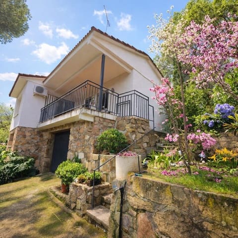 4 Zimmer Haus zu verkaufen in Madrid Stadt mit Garage - 314.000 € (Ref: 9988081)