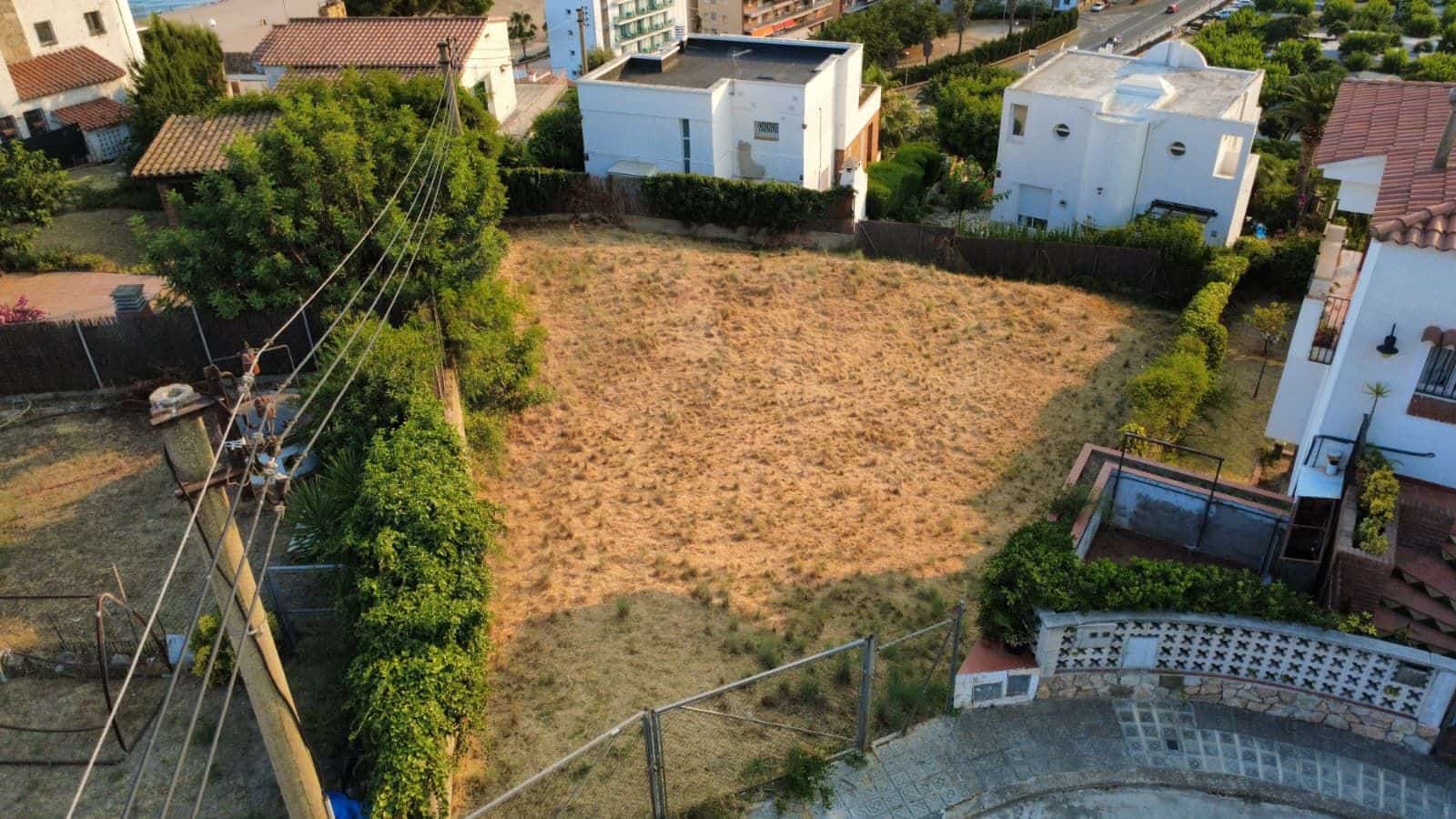 Terreno Não Urbanizado para venda em Barcelona cidade - 260 000 € (Ref: 9988083)