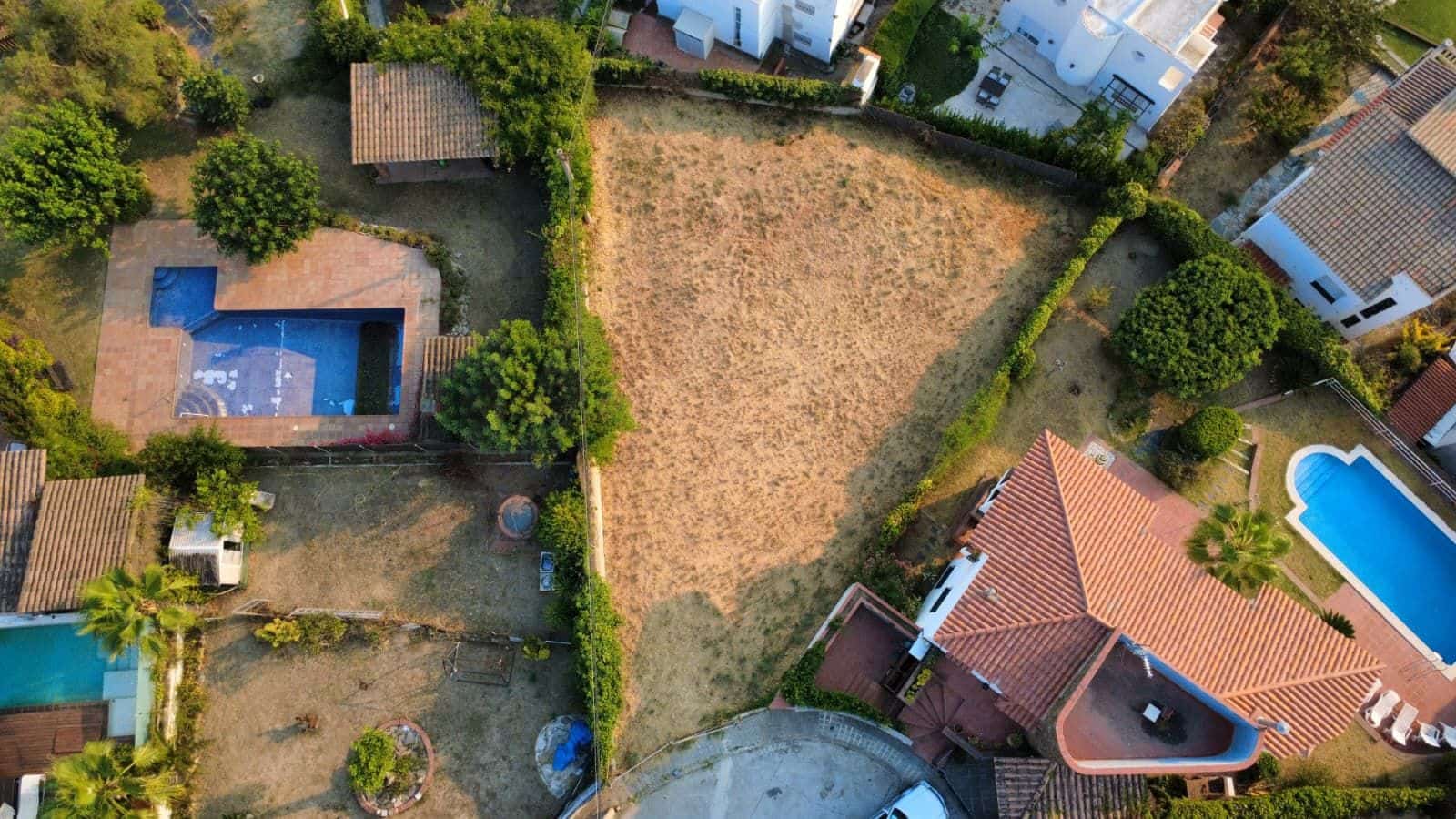 Terreno Não Urbanizado para venda em Barcelona cidade - 260 000 € (Ref: 9988083)