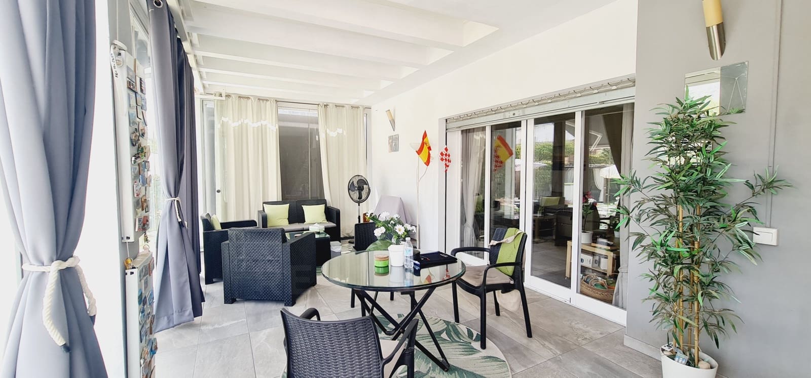 4 sypialnia Dom na sprzedaż w Pinos de Alhaurin z basenem garażem - 625 000 € (Ref: 9988084)
