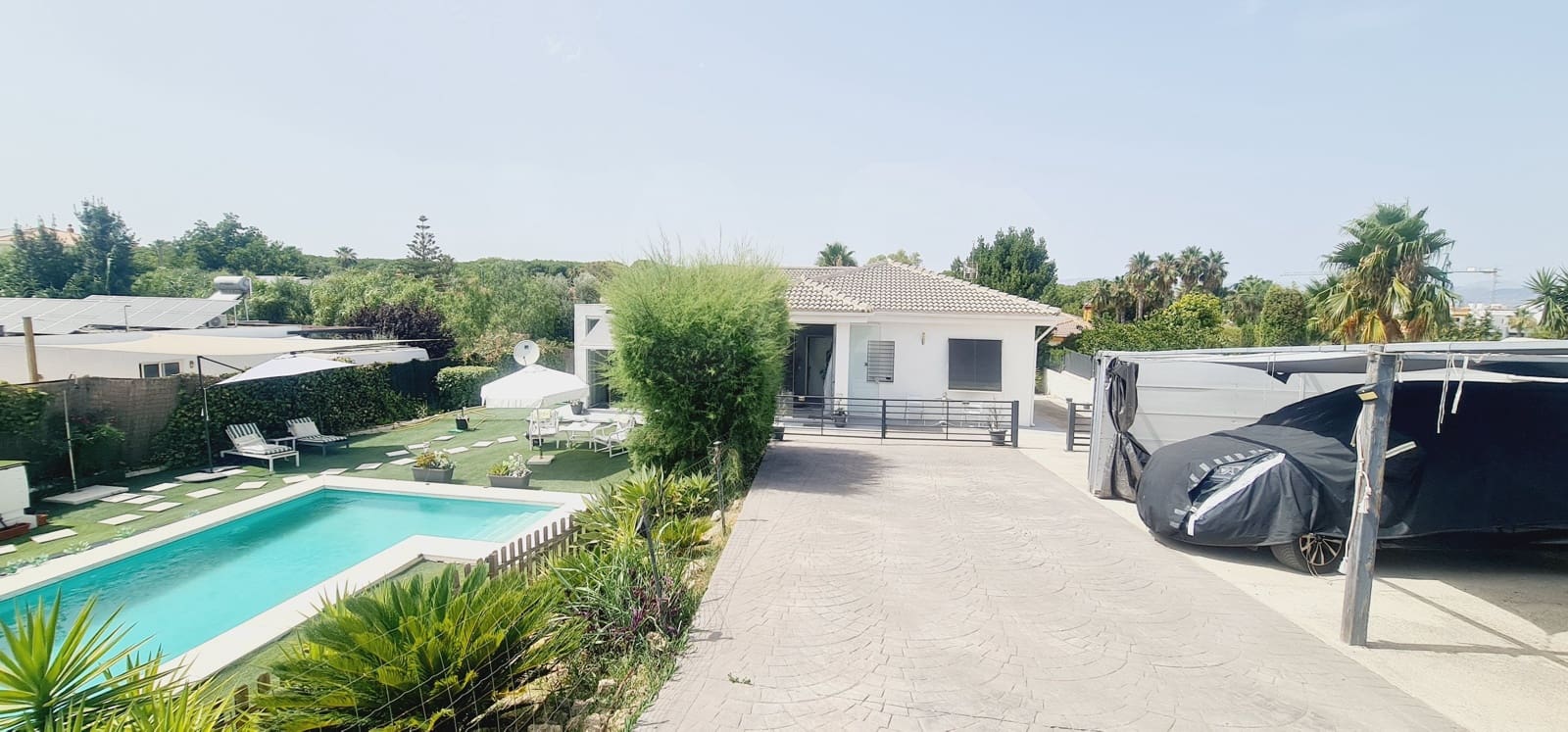 4 sypialnia Dom na sprzedaż w Pinos de Alhaurin z basenem garażem - 625 000 € (Ref: 9988084)