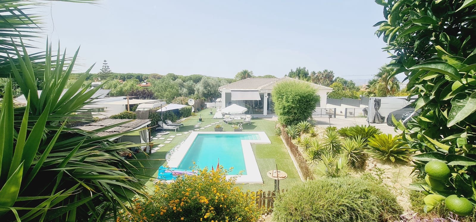 4 sypialnia Dom na sprzedaż w Pinos de Alhaurin z basenem garażem - 625 000 € (Ref: 9988084)
