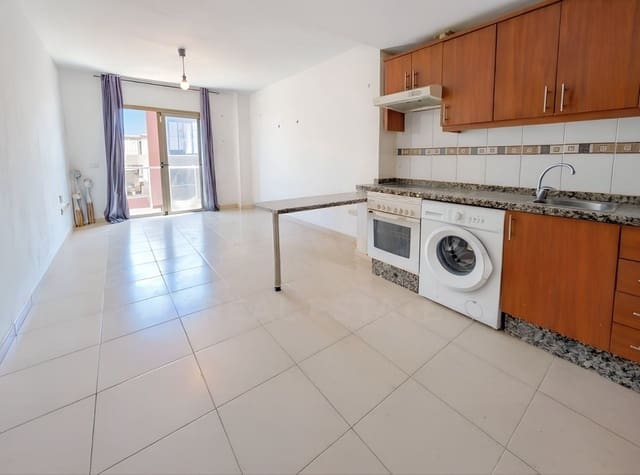 Apartamento de 2 habitaciones en Granadilla de Abona en venta con garaje - 175.000 € (Ref: 9988087)