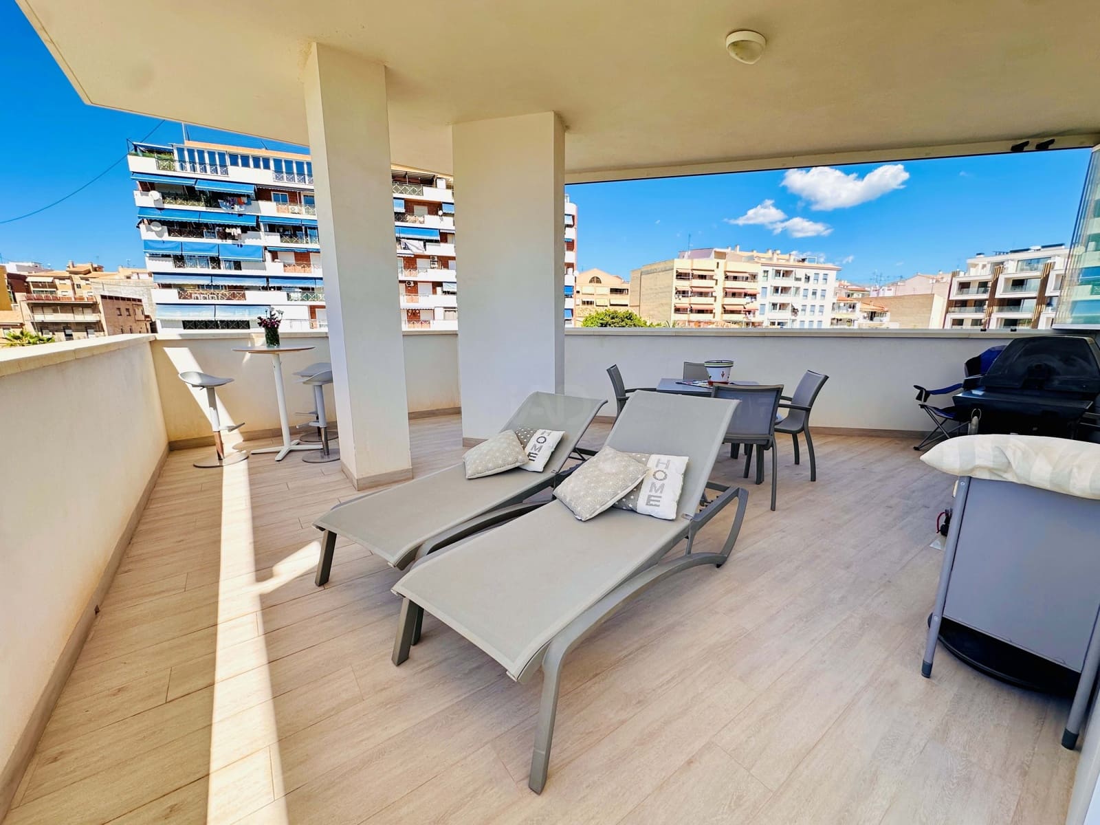 3 sypialnia Apartament na sprzedaż w La Villajoyosa / Vila Joiosa z basenem garażem - 679 000 € (Ref: 9988088)