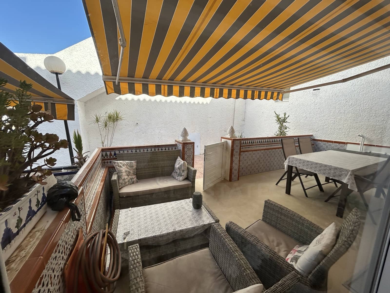 Rækkehus til salg i Torrevieja - € 179.900 (Ref: 9988089)