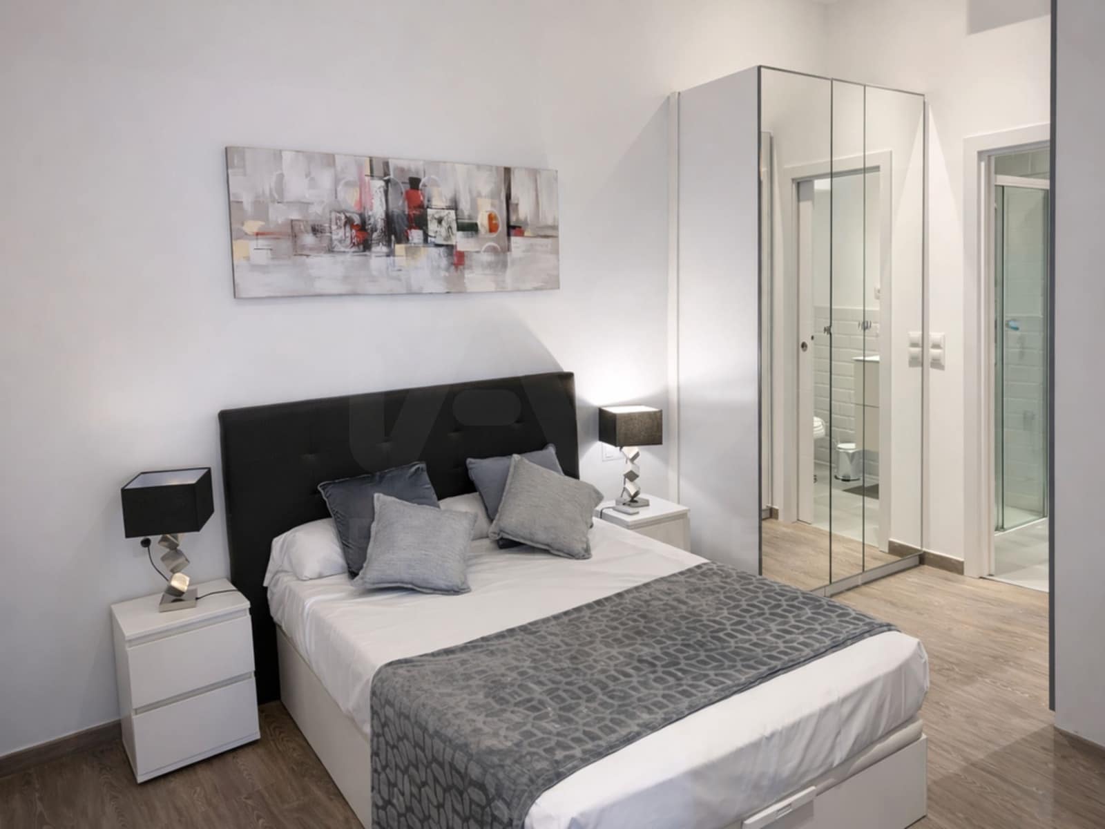 2 soveværelse Lejlighed til salg i Barcelona by - € 460.000 (Ref: 9988090)