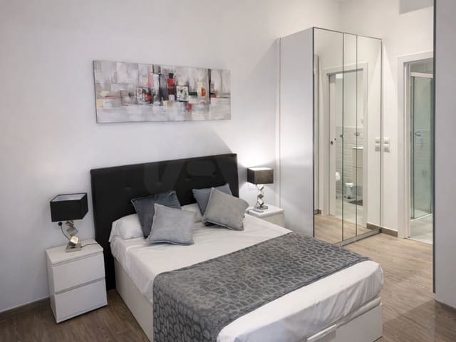 2 soveværelse Lejlighed til salg i Sant Pere, Santa Caterina i La Ribera, Barcelona by - € 460.000 (Ref: 9988090)