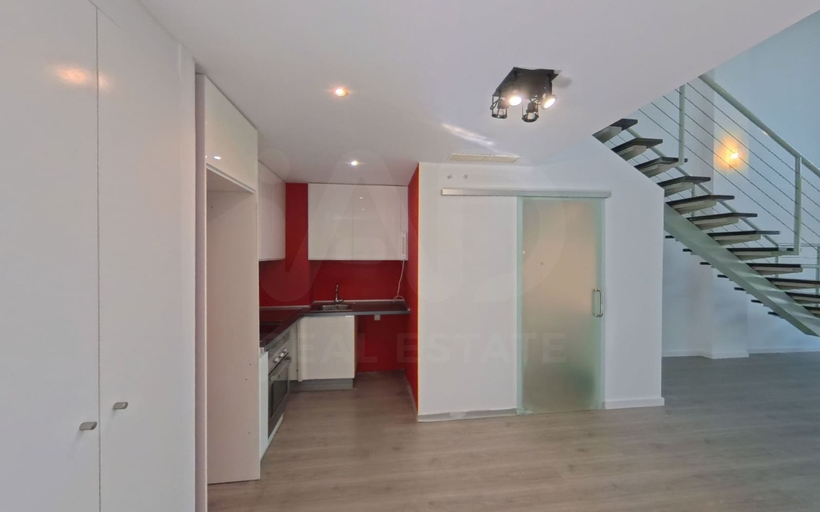 1 sypialnia Loft na sprzedaż w Miasto Madryt z garażem - 240 000 € (Ref: 9988093)