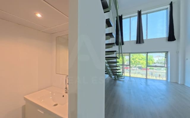 1 soverom Loft til salgs i Madrid by med garasje - € 240 000 (Ref: 9988093)