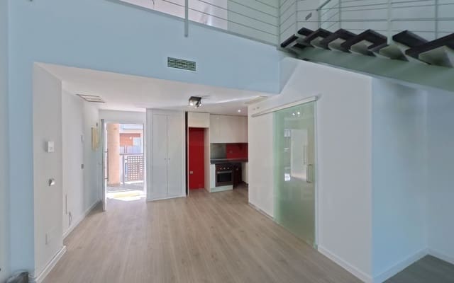 1 soverom Loft til salgs i Madrid by med garasje - € 240 000 (Ref: 9988093)