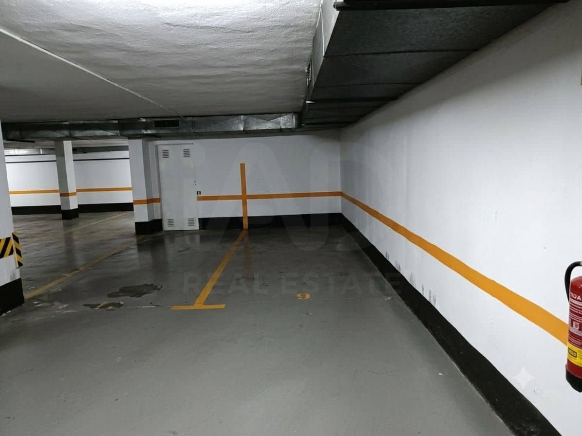 Garage til salg i Madrid by - € 20.815 (Ref: 9988094)