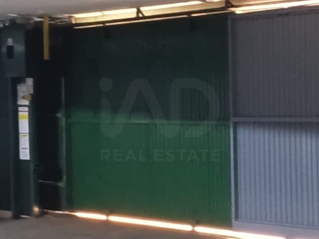 Garasje til salgs i Apostol Santiago, Madrid by - € 20 815 (Ref: 9988094)