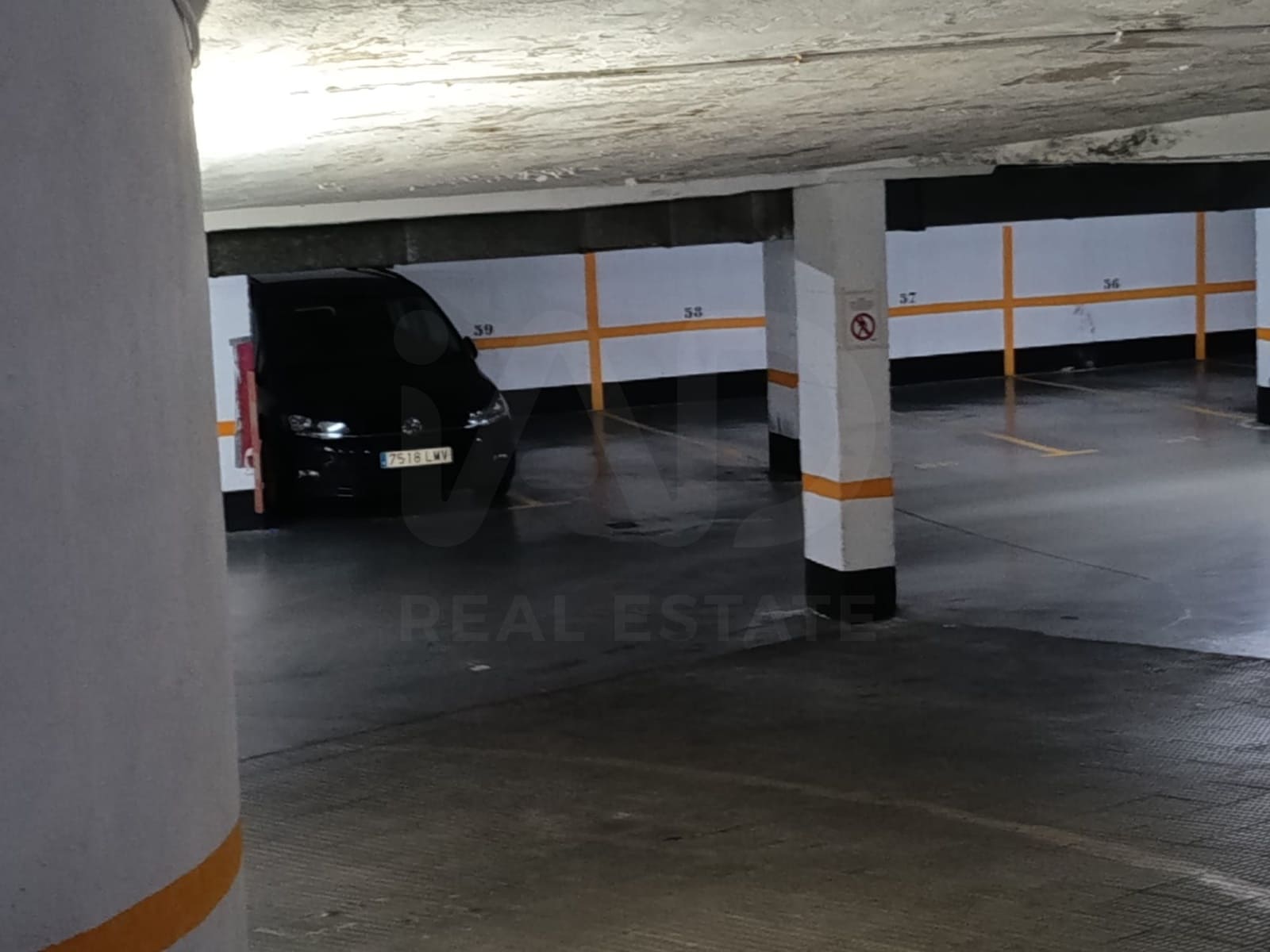 Garage til salg i Madrid by - € 20.815 (Ref: 9988094)