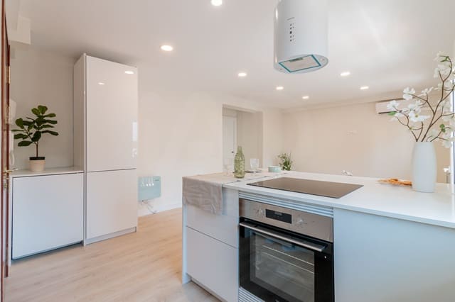 2 sovrum Lägenhet till salu i Numancia, Madrid stad - 345 000 € (Ref: 9988095)