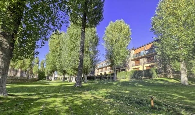 3 quarto Moradia em Banda para venda em Teruel cidade - 399 000 € (Ref: 9988096)