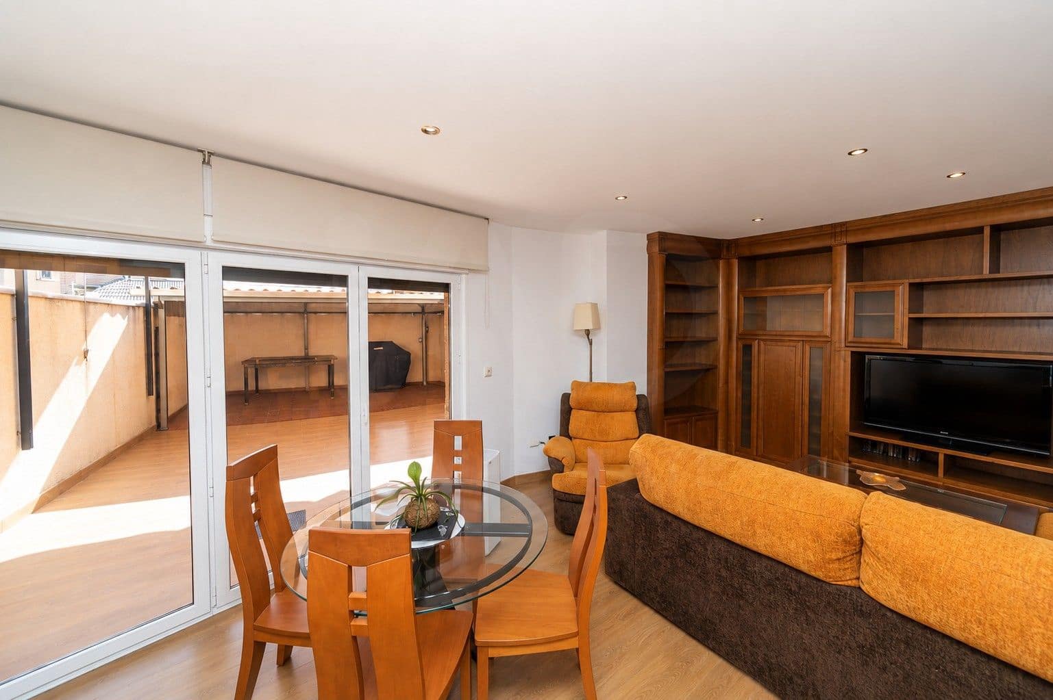 4 chambre Villa/Maison à vendre à Leon ville avec garage - 320 000 € (Ref: 9988097)